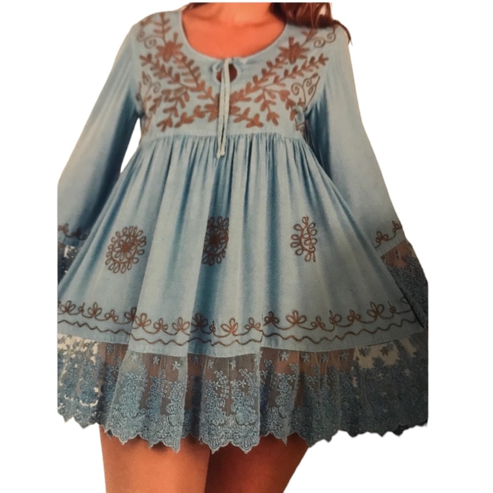 NWT. Sacred Threads Dress/Tunic. S/M in Size. 219392. BL/GR